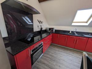 B&B / Chambres d'hotes Chateau de Quesmy : Maison 6 Chambres