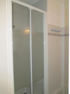 Appartement rénové 1 chambre ,rez de jardin,belle terrasse,proche plages,Carnac 2025-00427