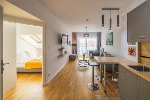 Apartament Yellow Sunset Resort SurfingBird Grzybowo - 4hvězdičkové hotely ve městě Grzybowo