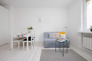 Chrzanowskiego 7 Bright Pet Friendly Apartment by Noclegi Renters