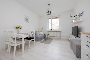 Chrzanowskiego 7 Bright Pet Friendly Apartment by Noclegi Renters - 3hvězdičkové hotely ve městě Varšava