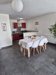 Maisons de vacances La Gujannaise : photos des chambres