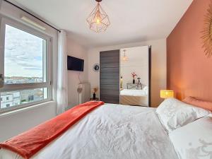 Appartements Chez Lady Mag - Neuf - Confort - Parking - Proche centre-ville - Tram : photos des chambres
