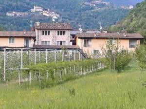 CASCINA LEGNAGO trilocale a 6 chilometri da SALO
