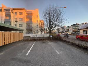 Kotimaailma-Studio Keskustassa