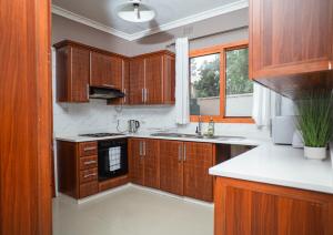 Niza Homes, Pool, No Blackouts & Walk to Munali Mall