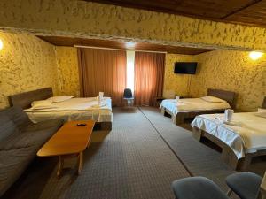 Family Room with Mountain View room in Cabana FulgDe Nea