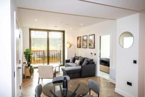 Modern and Sleek 2 Bed Flat in Central Manchester