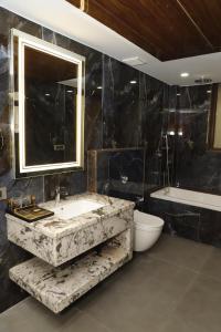 Hotel V K Grand
