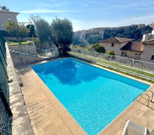 Villa Passiflore with garden and private swimming pool