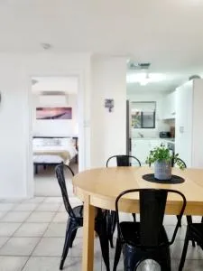 Rise and Tide - Howe