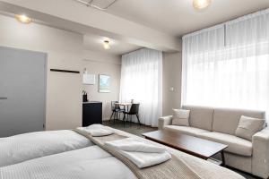 The Swan House by Heimaleiga