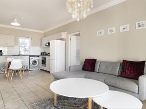 Winelands Golf Lodges 18