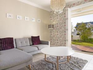 Winelands Golf Lodges 18