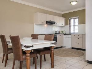 Winelands Golf Lodges 13