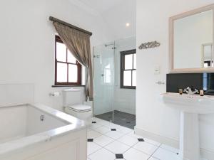 Winelands Golf Lodges 10