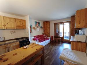 Appartements Studio 4 pers avec terrasse et jardin, parking couvert, a Montgenevre - FR-1-445-173 : photos des chambres