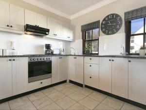 Winelands Golf Lodges 11