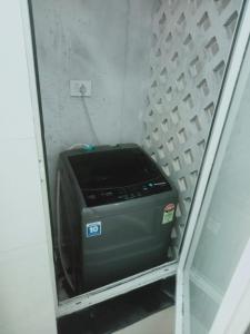 1bhk in the sky -oberoi mall -city skyline view