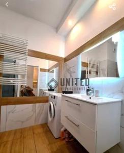 Apartment with terrace, next to the train station and OLD town