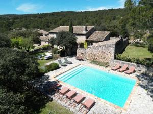 Maisons de vacances Mas traditionnel a Gordes en pleine nature : photos des chambres