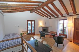 Casa Mathey by HolAp SA