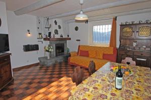 Casa Ai Vigneti by HolAp SA