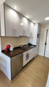 Benalbeach Excellent studio with good views