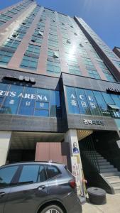 서울의 야경을 품은 스테이