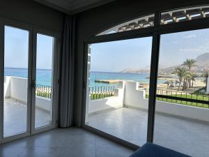 Louly beach Full Sea View Upper Challet First Row