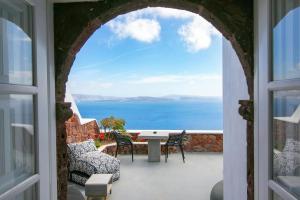 Aurora Grace Villa With Indoor Plunge Pool Caldera View Wpv Oia Santorini