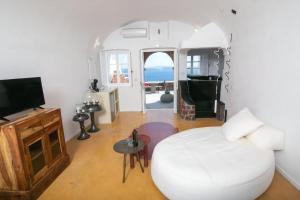 Aurora Grace Villa With Indoor Plunge Pool Caldera View Wpv Oia Santorini