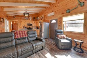 Bring a Pet Peaceful Frenchburg Cabin on 1 Acre