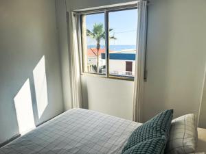 Apartamento segunda línea piscina frente al mar