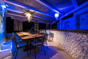 Ikaria Beachfront Villa 7 Bedrooms Villa Indigo Blue Haven Infinity Pool