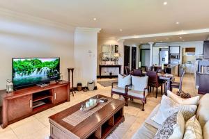 Ballito Manor View 302