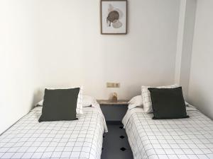 Apartamento segunda línea piscina frente al mar