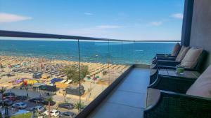 SUNSHINE PLACE ApartHotel Pool & Spa Mamaia Nord