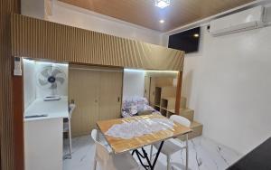 Cozy Private Room D at 3Z Transient House