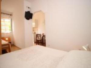 Studio Apartment Butković