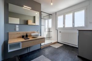 Maisons de vacances Le Theodora - Balcon - Jardin - Parking : photos des chambres