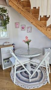 Mini casa con jardín