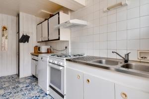 Maisons de vacances Maison a Barbatre pour 10 - 450m de la plage : photos des chambres