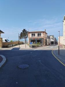 Maisons de vacances Maison boheme chic, Saint-Pair sur mer, 7 pers, 15 mn a pieds de la plage, navette gratuite : photos des chambres
