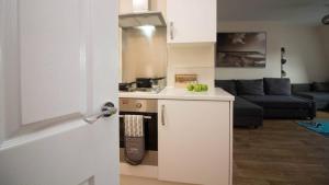 StayZo Castle Point 18 Apartments - Premier Lodge