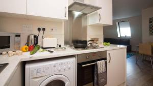 StayZo Castle Point 18 Apartments - Premier Lodge