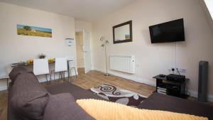 StayZo Serviced Accommodation 16 Premier Lodge