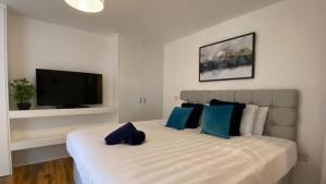 StayZo Westminster Stylish House Accommodation