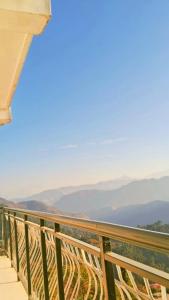 White Him Aashrey B&B Homestay