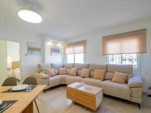 Cubos La Perla Town Center House